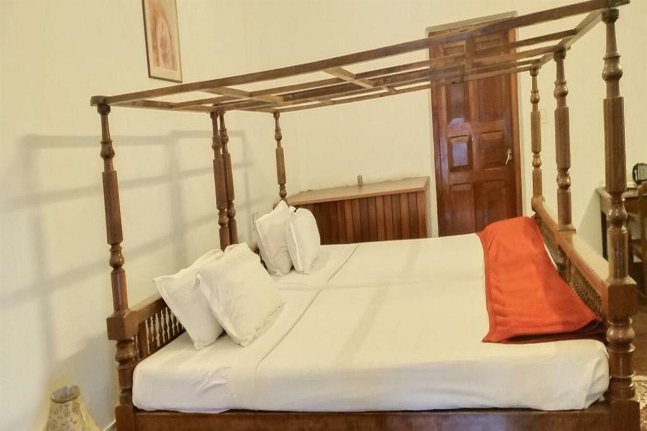 Ballard Bungalow Kochi Buitenkant foto