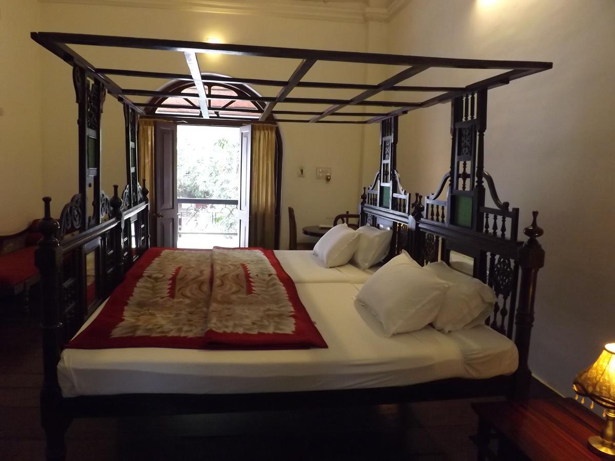 Ballard Bungalow Kochi Buitenkant foto